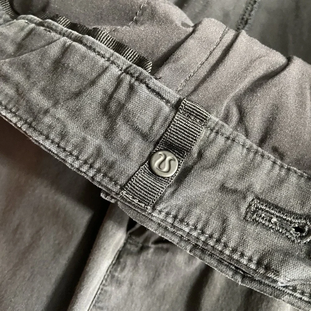Lululemon Pants men's 32x28 Commission Slim Fit Chino Performance Stretch Black